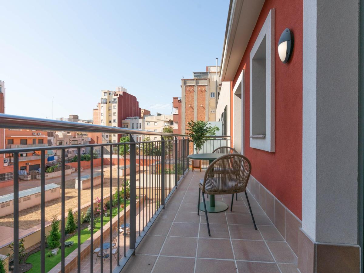 Limehome Barcelona Carrer De Besalu 90 - Estancia Temporal 外观 照片