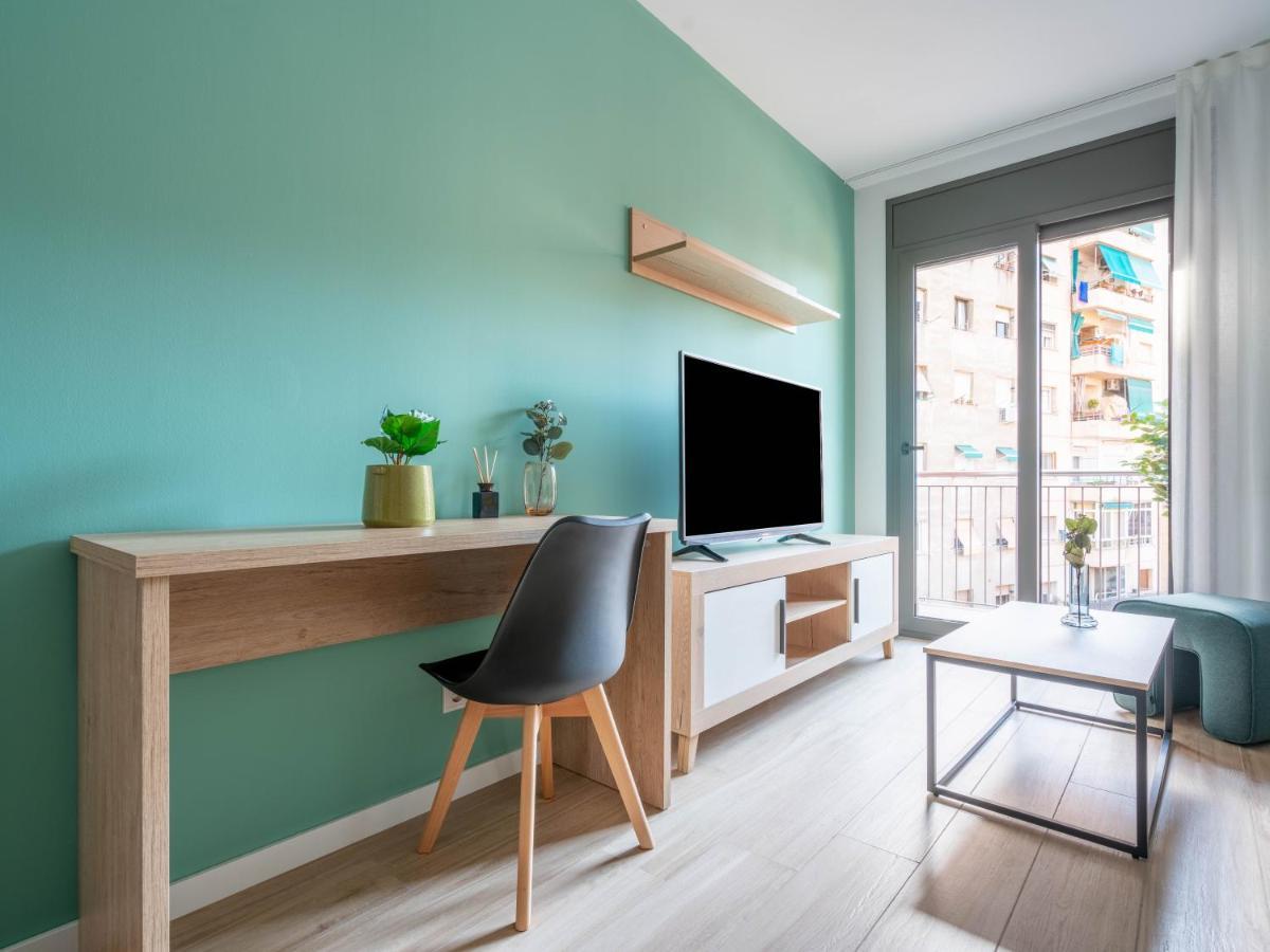 Limehome Barcelona Carrer De Besalu 90 - Estancia Temporal 外观 照片
