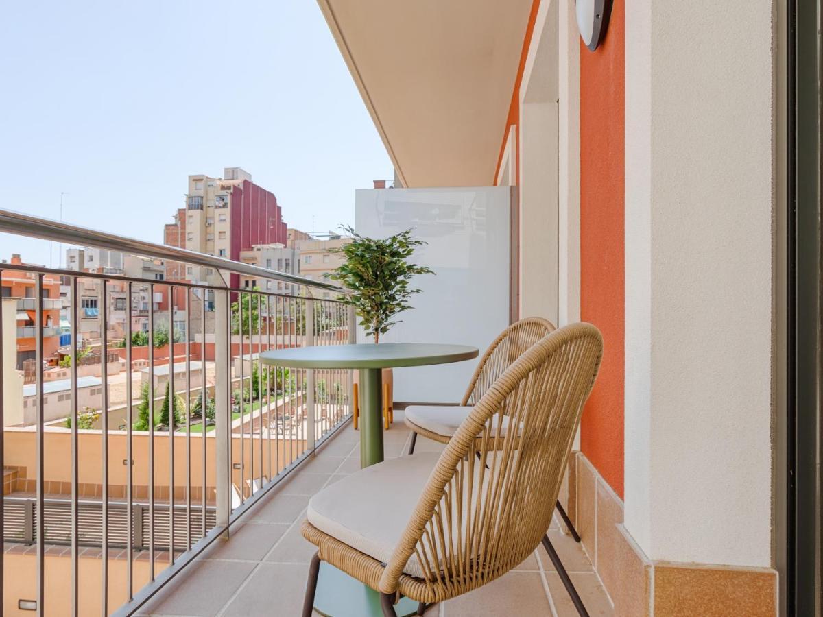 Limehome Barcelona Carrer De Besalu 90 - Estancia Temporal 外观 照片
